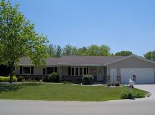 4621 W Grand Meadows Dr, Appleton, WI 54914