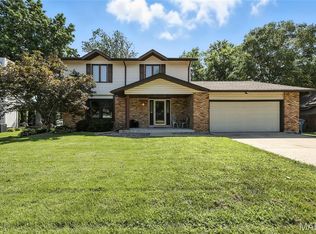1108 Lancaster Dr, Saint Charles, MO
