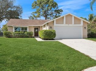 120 Greentree Cir, Jupiter, FL 33458