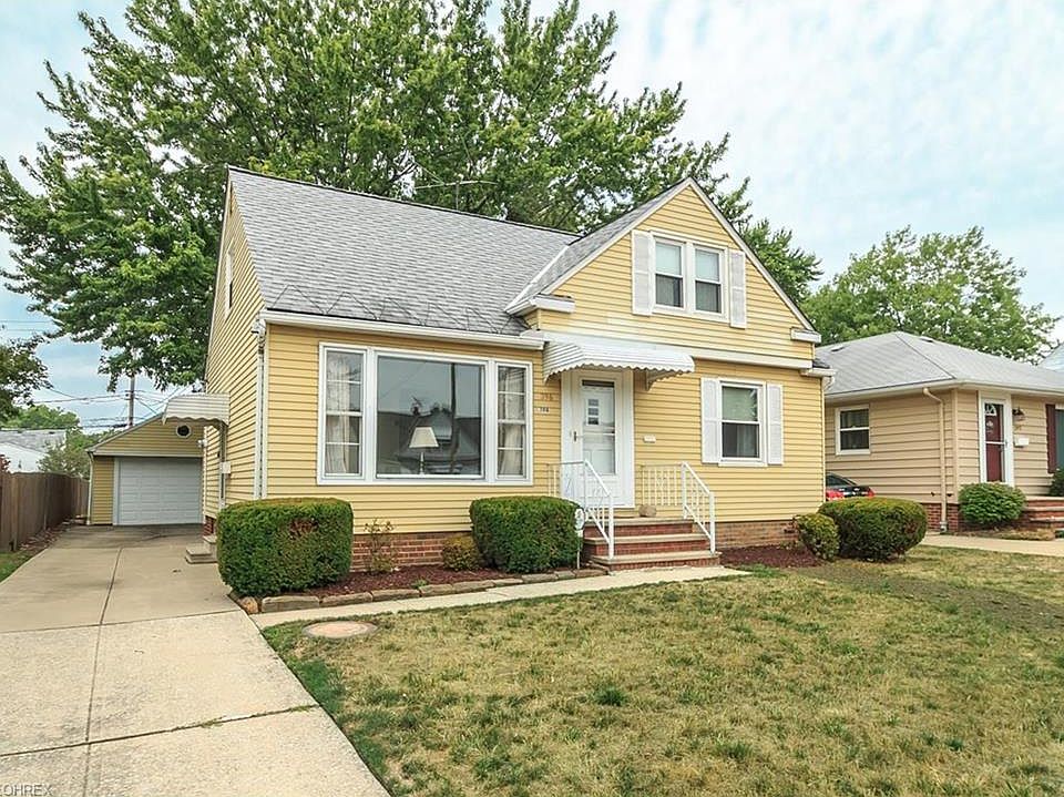 1st image of 396 Beechwood Dr