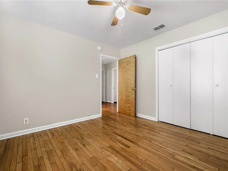 1226 Zarsky Dr — Photo 20