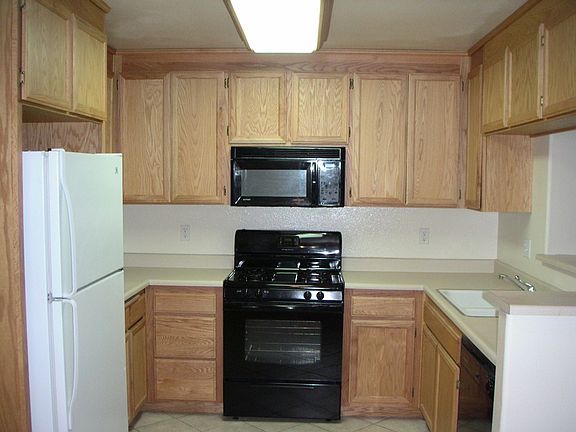 2nd image of 3540 Dunn Dr APT 9