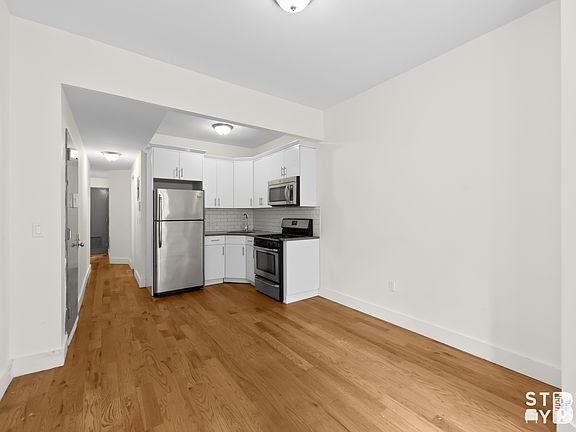4th image of 493 Prospect Pl APT 1R