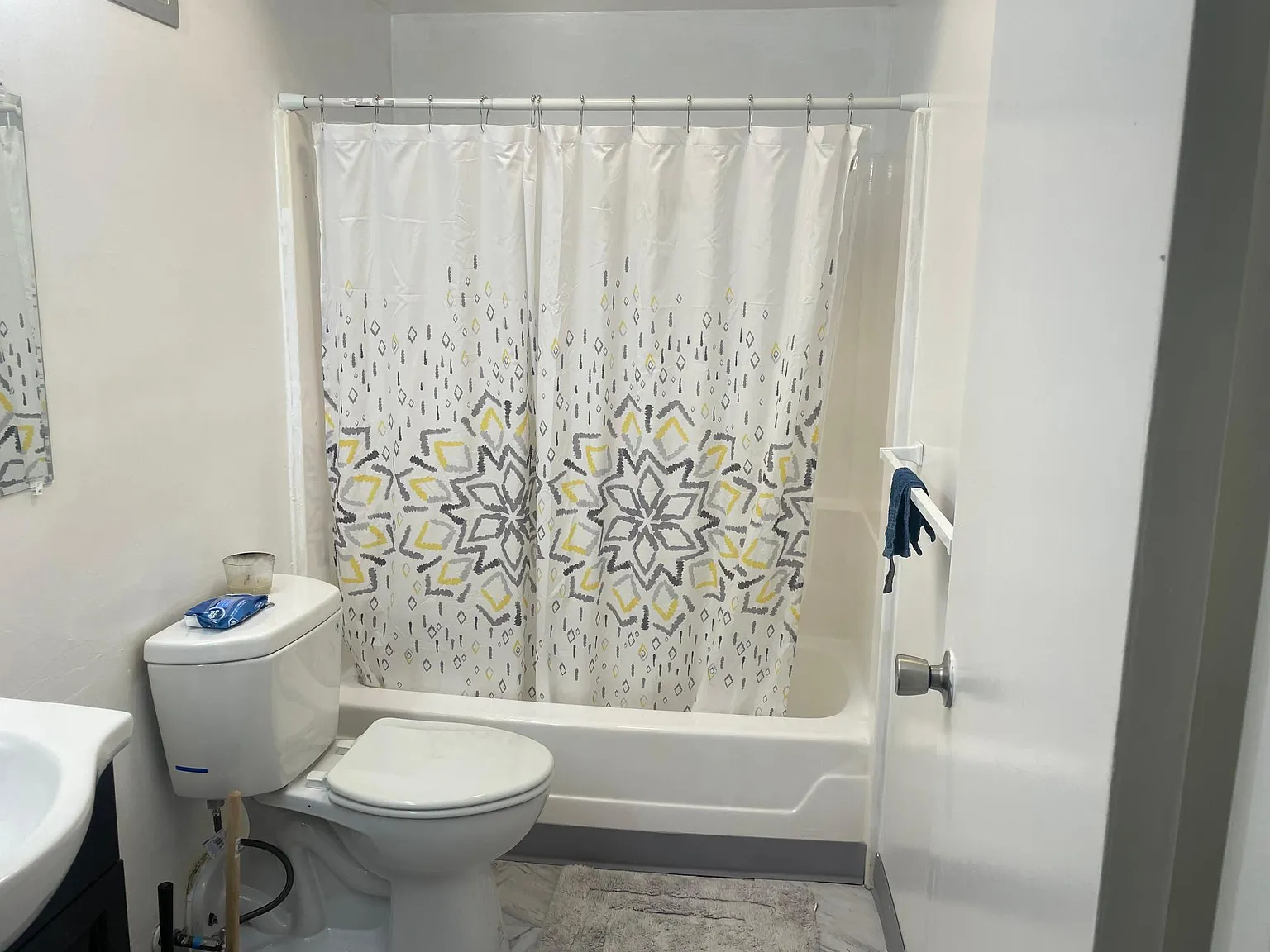 1 bed, 715 sqft, $2,500 — Photo 2