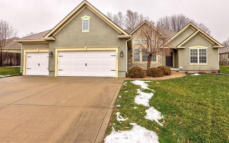 1st image of 1300 Easton Ct
