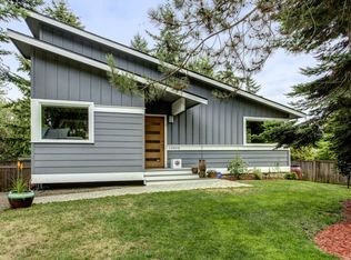 13808 26th Ave NE, Seattle, WA 98125