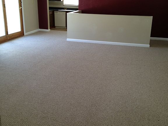 4th image of 221 Lakeview Dr