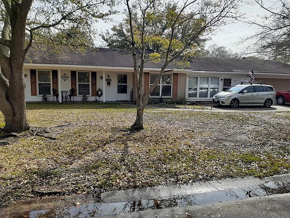 2nd image of 2608 Montclair Ave