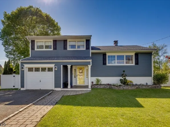 7 Beekmeer Pl, Mount Olive Twp., NJ 07836