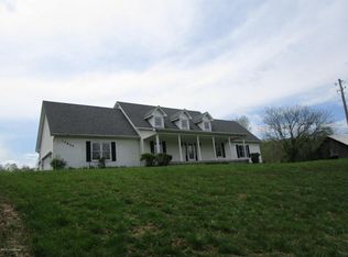 10620 Bearcamp Rd, Louisville, KY 40272