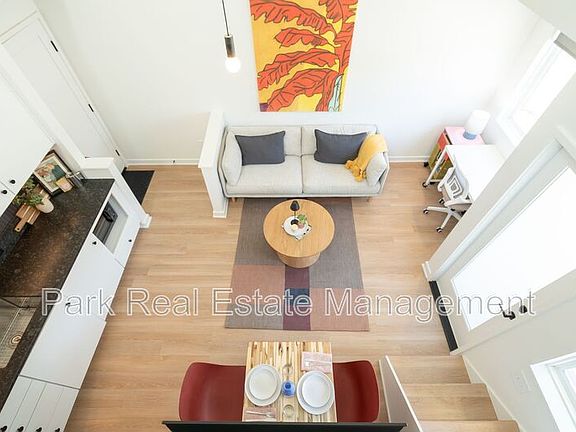 5th image of 901 E Edenton St #8