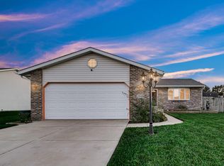 7355 Kestrel St, Hobart, IN 46342