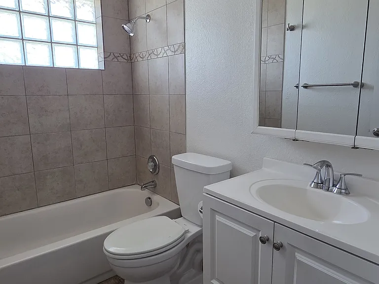 7001 E Latham St — Photo 12