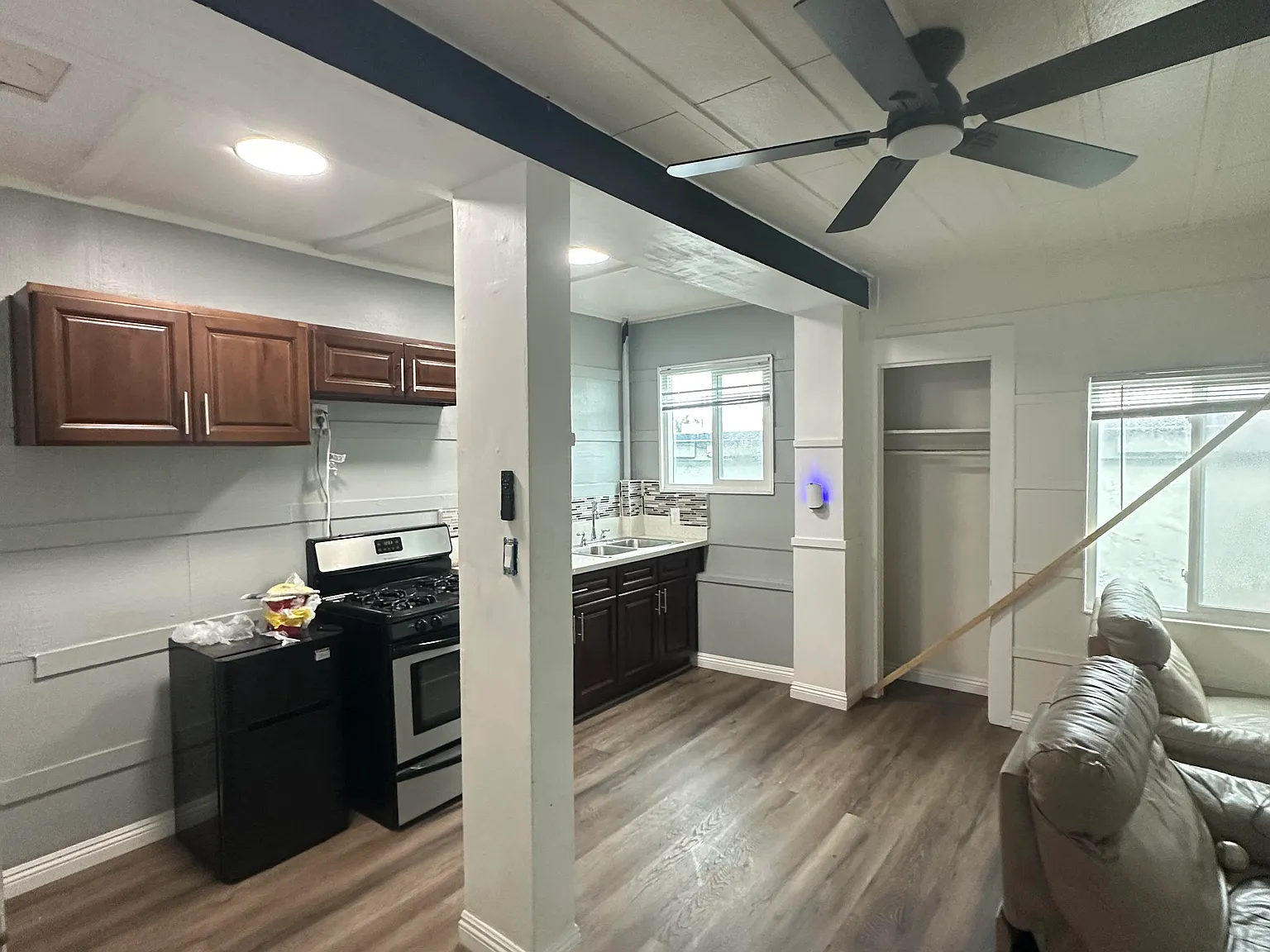 1 bed, 750 sqft, $2,300 — Photo 3