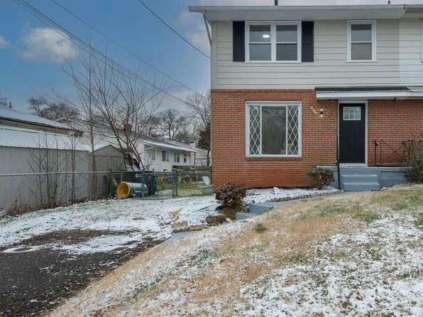 7202 Hylton St, Capitol Heights, MD 20743