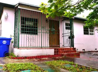 2831 SW 36th Ct, Miami, FL 33133