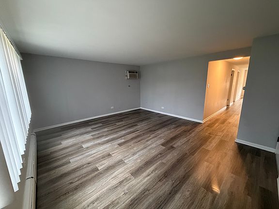 2nd image of 550 Eichler Dr #1S