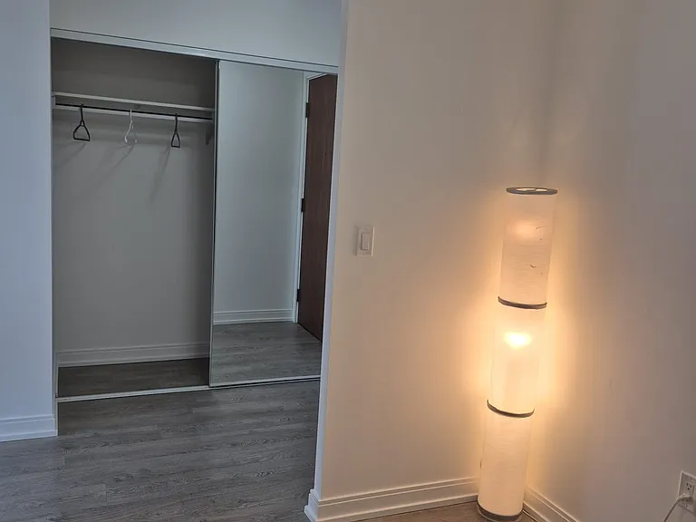 275 Village Green Sq #1820 — Photo 6