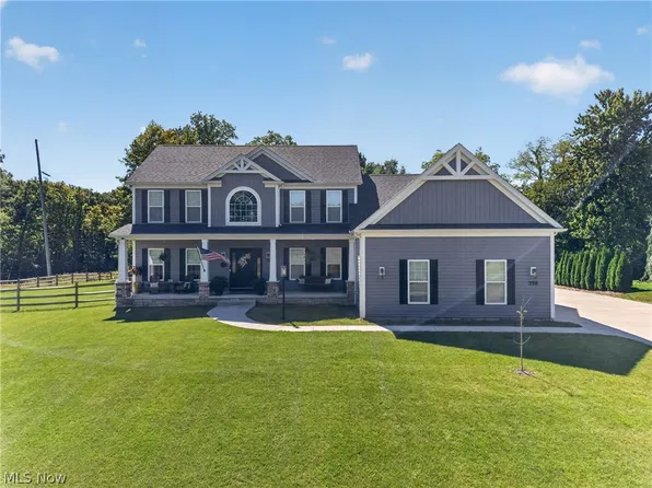 294 Sapphire Ln, Streetsboro, OH 44241