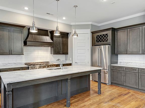 5th image of 106B Lafayette Ct