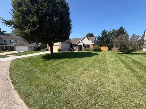 2018 Oakbrooke Ct, Avon, IN 46123