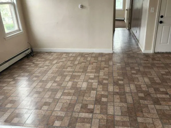 125 Franklin Ave APT 3, Hartford, CT 06114