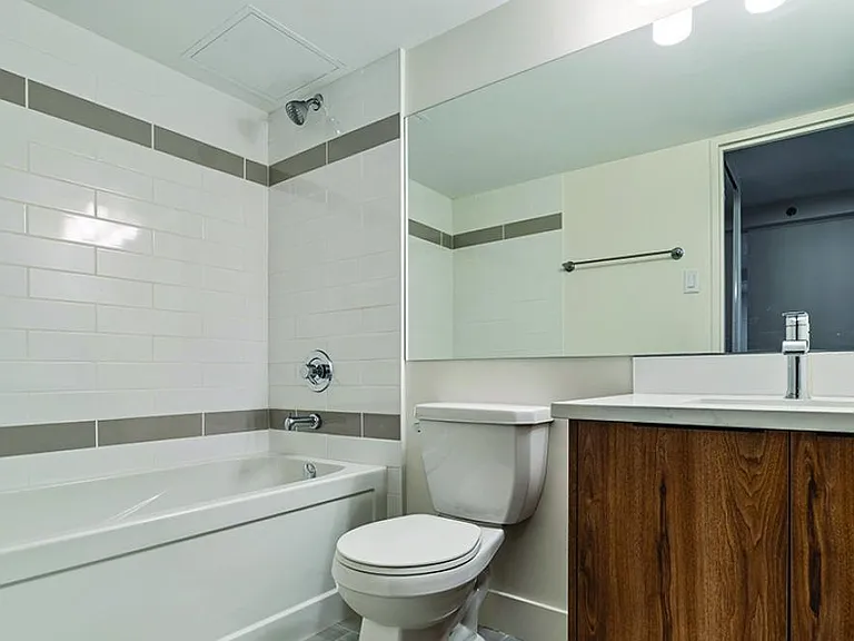 618 5th Ave SW — Photo 29