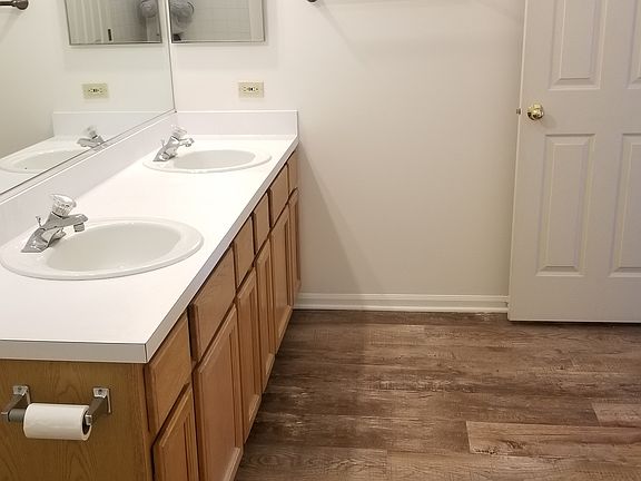 5th image of 1175 Harbor Ct #1175