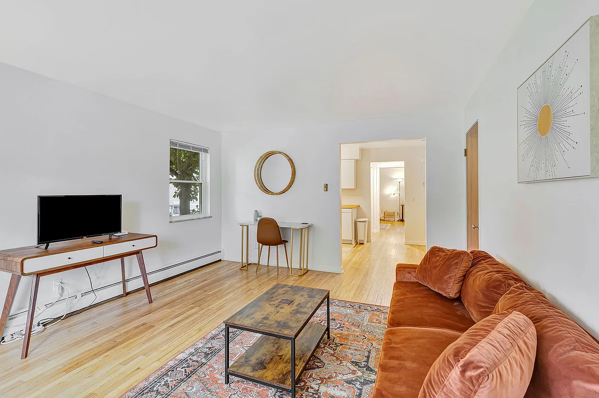Building Photo - 2948 Wardall Ave #1
