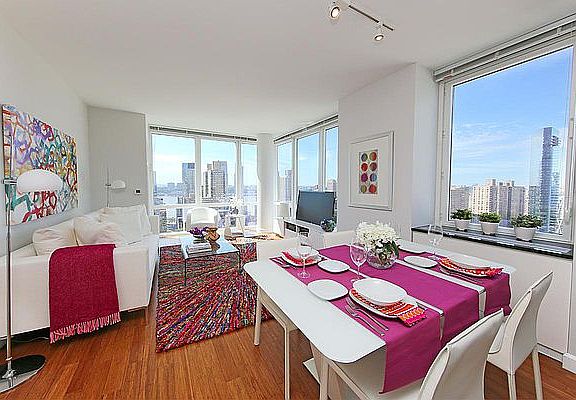 3rd image of 160 W 62nd St APT 41G