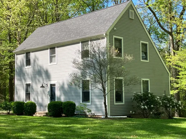23 Warwickshire Drive, Killingworth, CT 06419