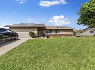 8432 Saddle Creek Dr, Riverside, CA 92509