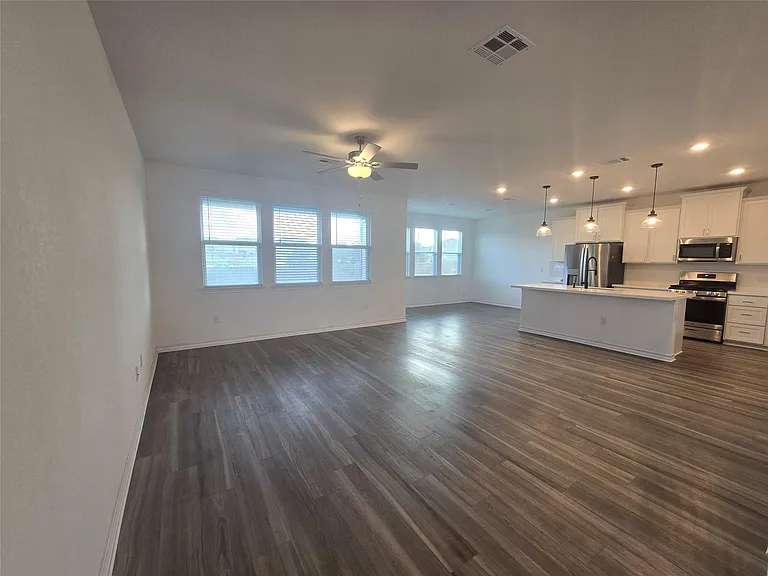 2913 Saint Regis Dr — Photo 6