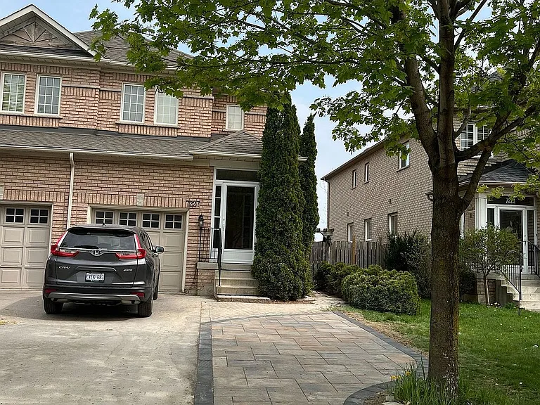 7227 Para Pl #BASEMENT — Photo 1