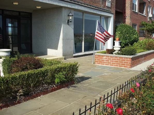 117-12 Ocean Pm image 31 of 40