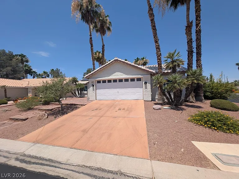 4839 Lames Dr — Photo 3