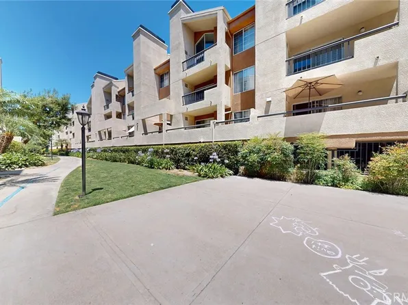 5550 Owensmouth Ave APT 217, Woodland Hills, CA 91367