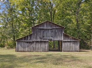 199 Honeysuckle Ln, Ashland City, TN 37015