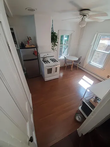 13 Hall St #3 Photo 1