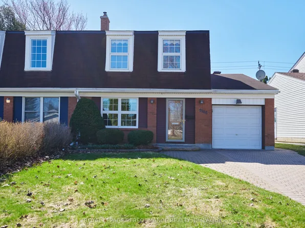 2166 Bickerton Ave, Ottawa, ON K1J 6Y3