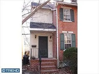 49 Ivy Rd photo 1