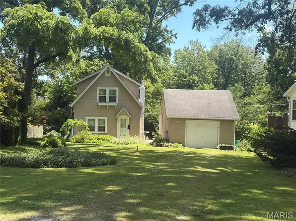 822 N Clay Ave, Saint Louis, MO 63122