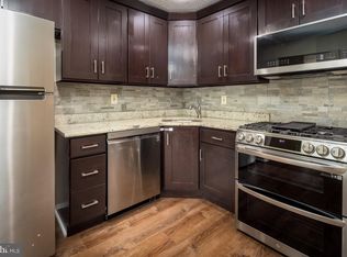 20 Chamberlin Ct, Lawrence Township, NJ 08648
