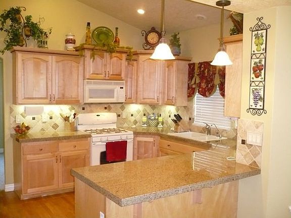 Vaulted ceilings, granite and travertine