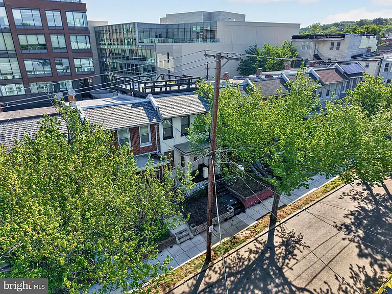 1118 Chicago St SE — Photo 18