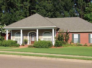 56 Eastgate Dr, Brandon, MS