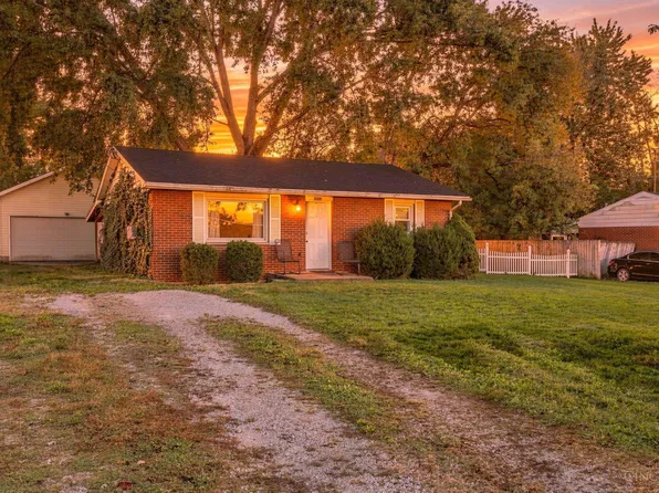 2009 Wellington Rd, Middletown, OH 45044