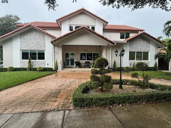 16400 NW 82nd Ct Unit B, Hialeah, FL 33016