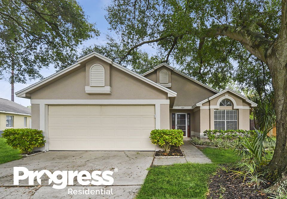 1st image of 749 Heather Glen Cir
