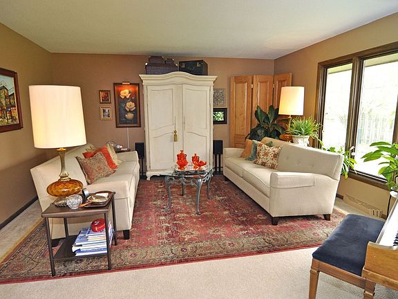 Custom paint, light and bright!